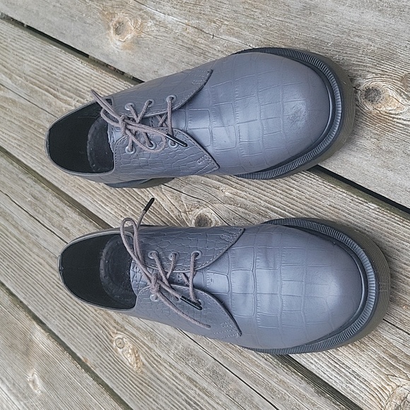 Dr. Martens croc embossed leather laced up loafers - Picture 1 of 16